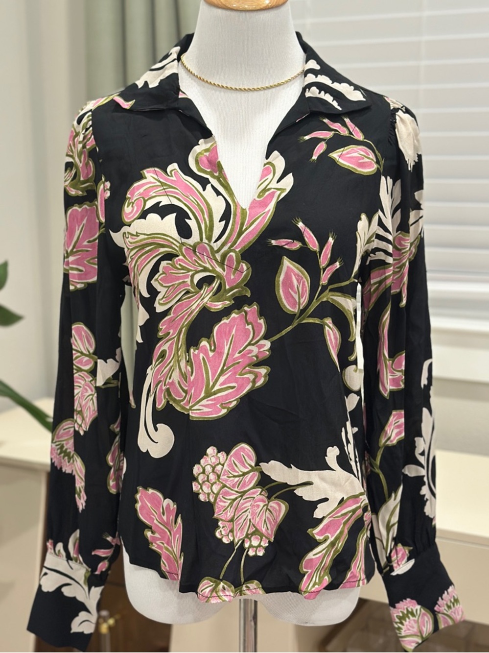 Karen Kane Black Long-Sleeve V-Neck Blouse with Pink & Cream Floral Print
